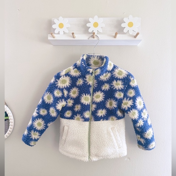 Cat & Jack Fleece Flower Pattern girls size 6/6X - Picture 1 of 6